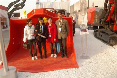 Stuff of BMM visit bauma China 2010